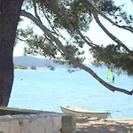 Waterfront شقة *