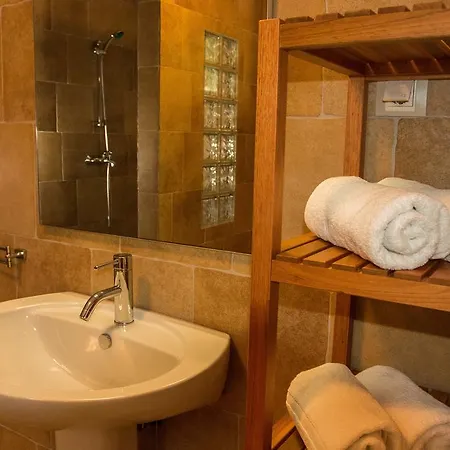 Waterfront * Kuciste