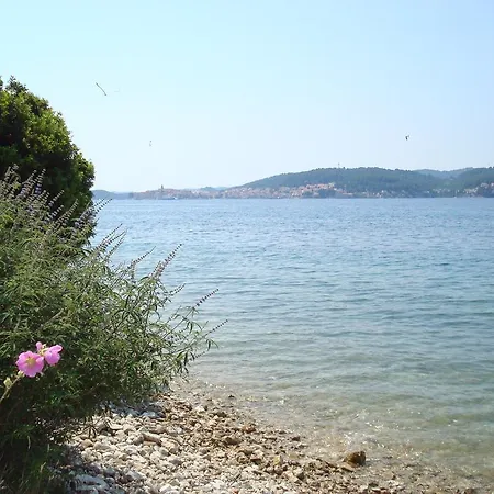 Waterfront * Kuciste